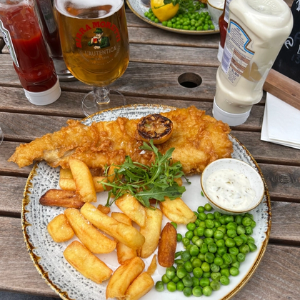 Um Tradicional Fish & Chips no PUB Inglês