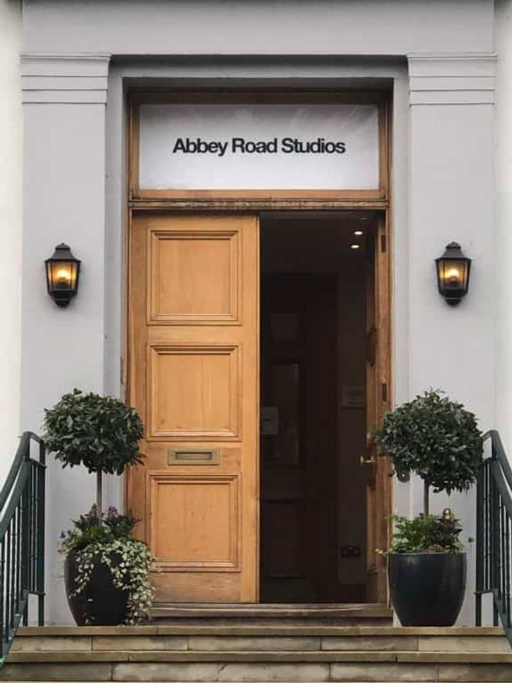 Abbey Road em Londres: Fãs dos Beatles