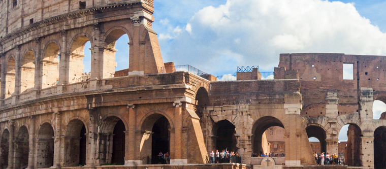 Fachada do Coliseu em Roma