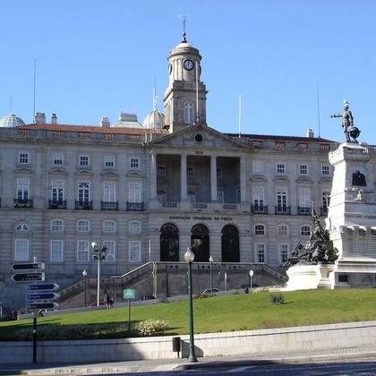 Fachada do Edifício na Av. dos Aliados - Reprodução Internet