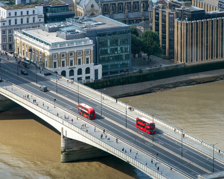 London Bridge A Primeira Ponte de Londres