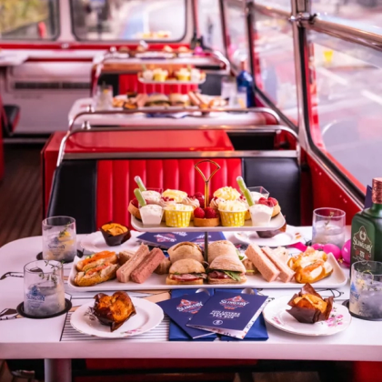 Chá da Tarde em Ônibus de Turismo em Londres — foto 2