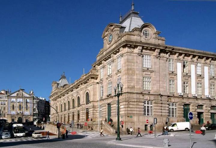 Fachada da Estação de São Bento