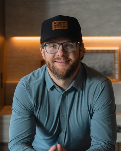 Zachary Anderson — COO & Head of Construction