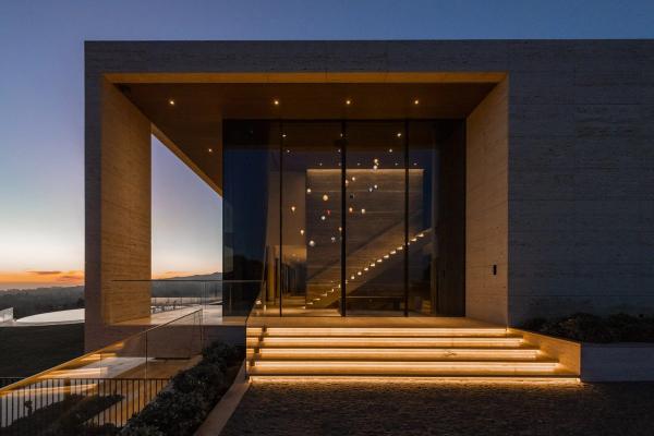 Travis Roderick's Masterpiece in Bel Air Featured in The Wall Street Journal