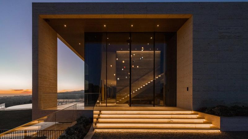 The Getty House cantilevered hilltop estate exterior at 684 Firth Avenue Brentwood Los Angeles Roderick Builders