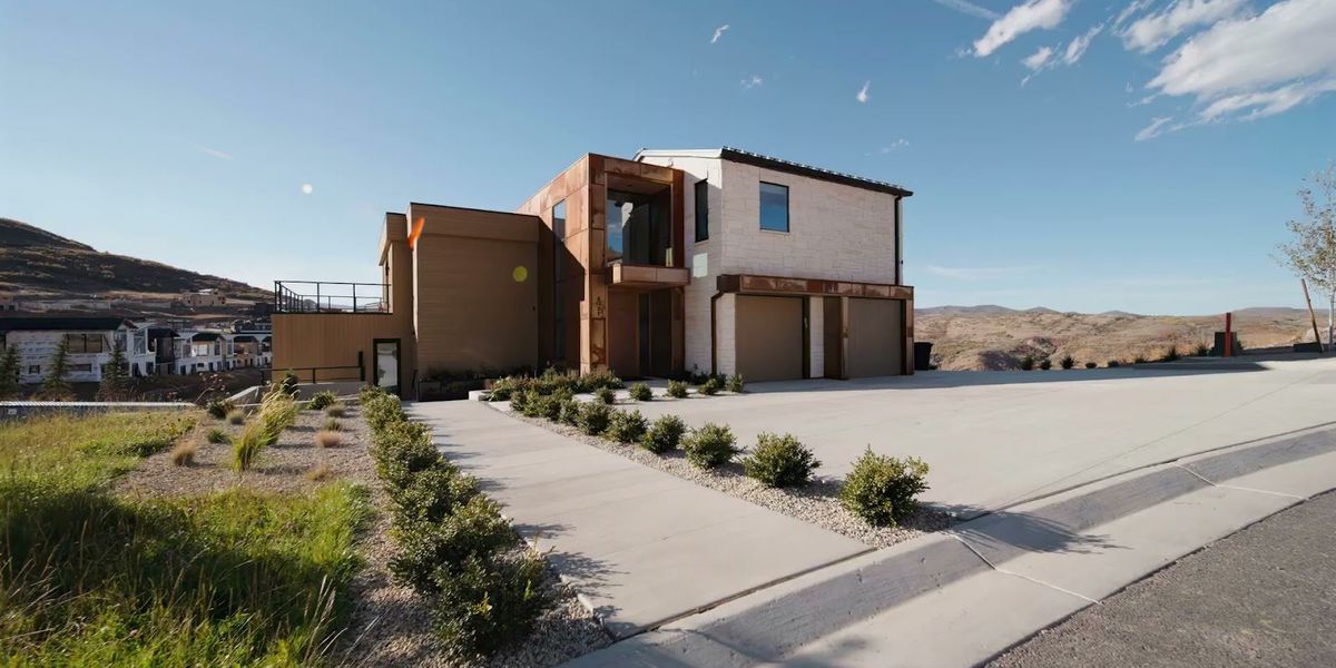 Architect Fabio Rigo de Righi's Modern Lodge in Benloch, Utah
