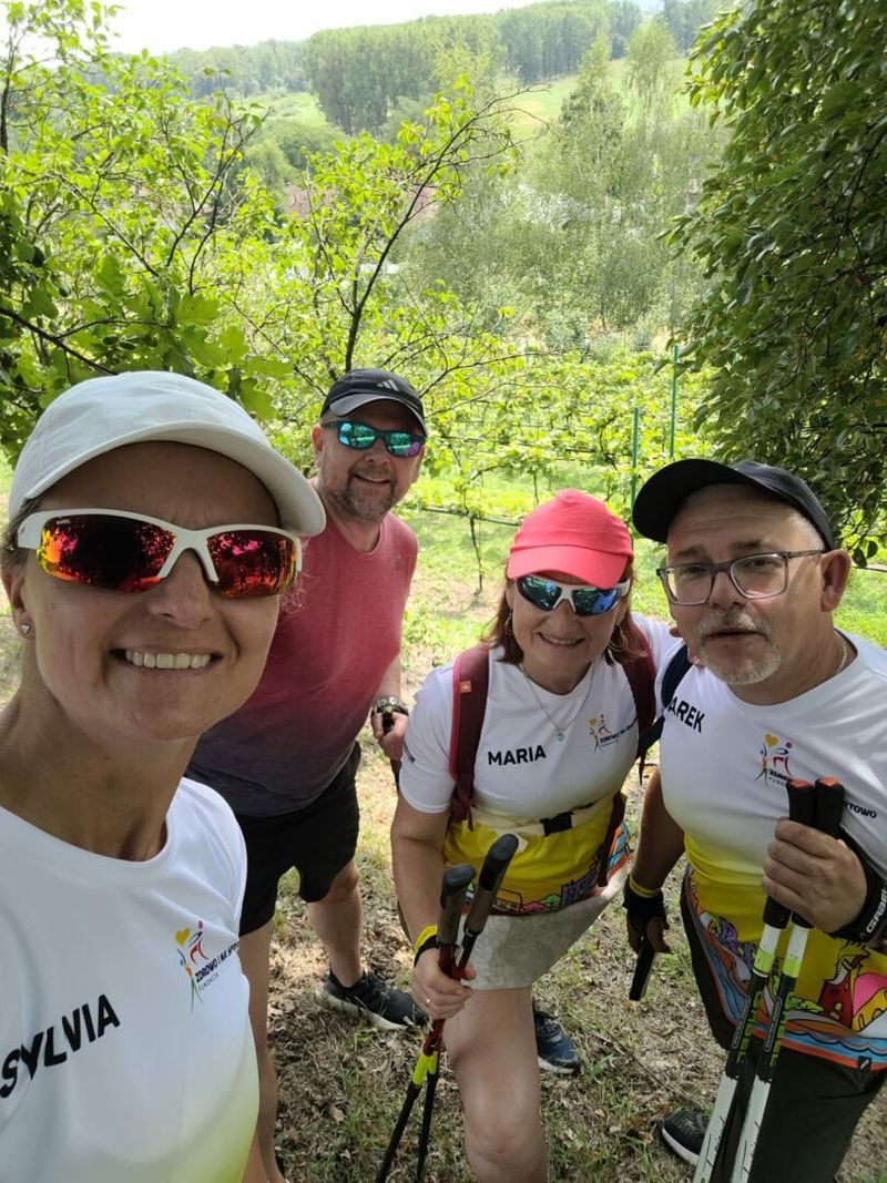 II Rajd Nordic Walking trasą Nadodrzańskich Winnic w Górzykowie