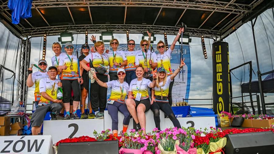 Oficjalna prezentacja drużyny WARTOKIJE podczas Mistrzostw Polski Nordic Walking