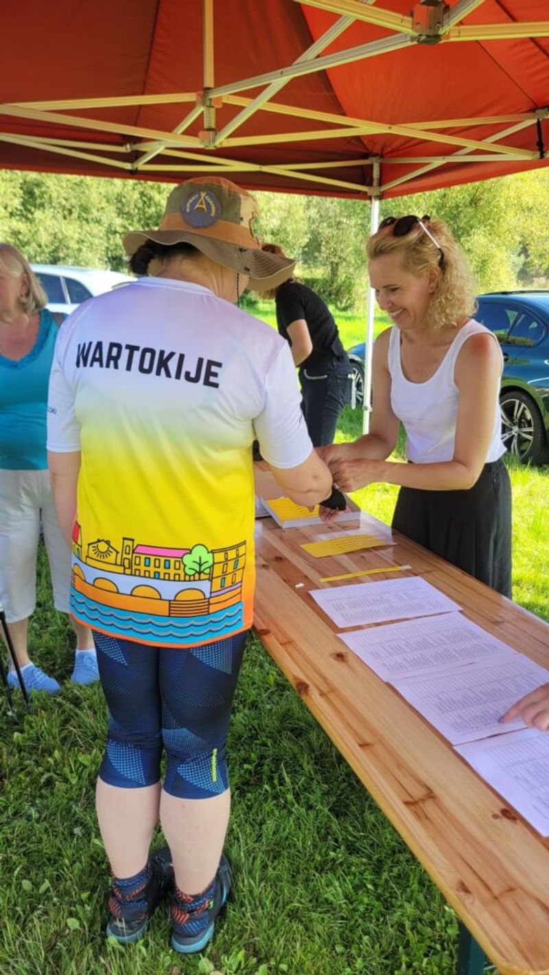 II Rajd Nordic Walking trasą Nadodrzańskich Winnic w Górzykowie