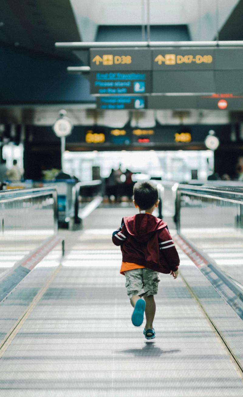Child at an airport - security training case study