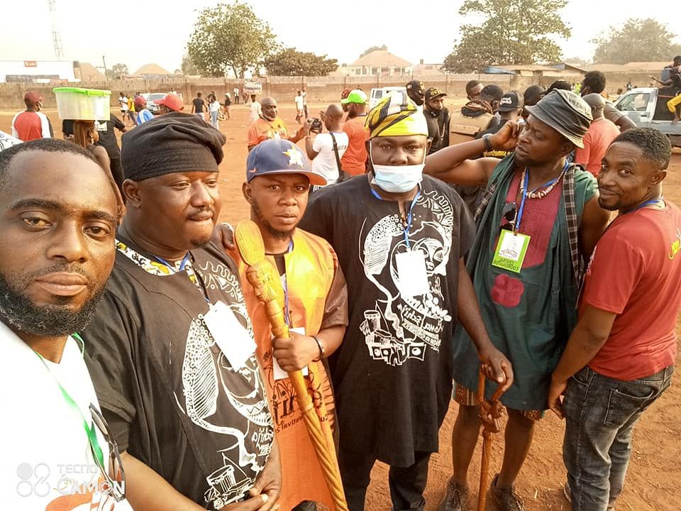Idoma group picture