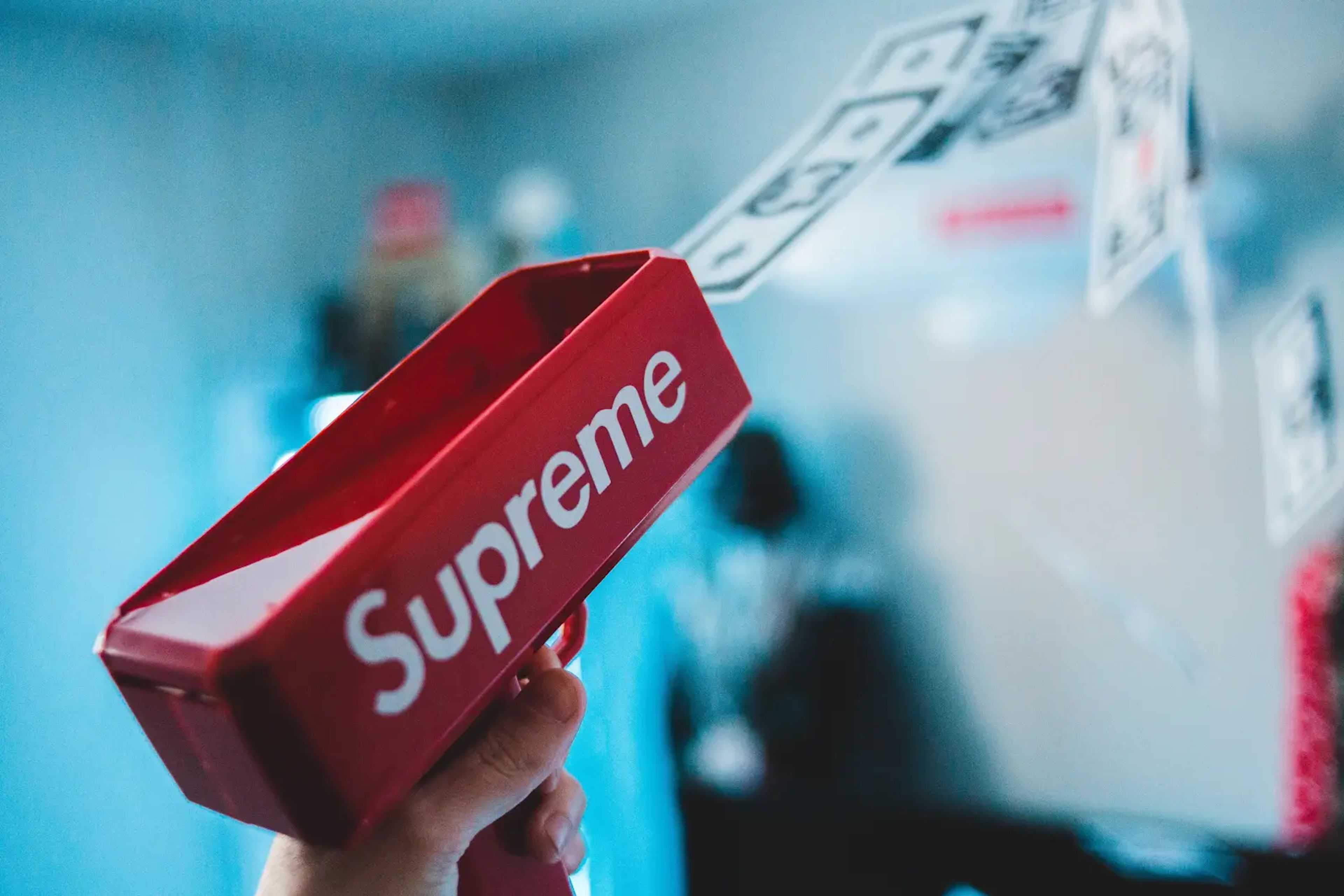 Supreme logo