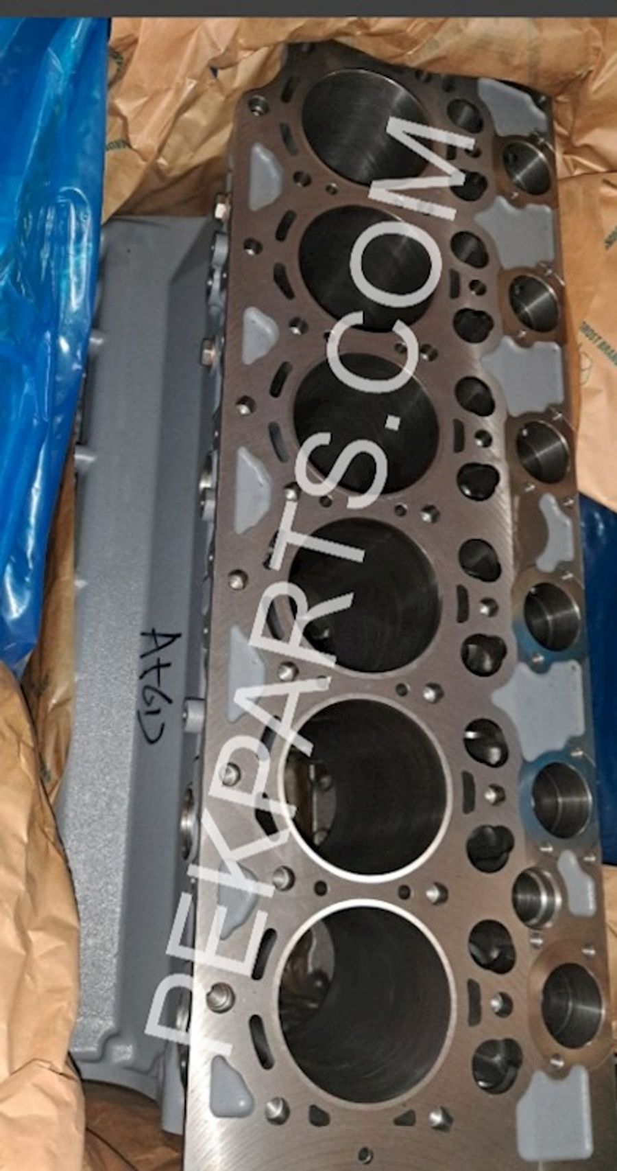 Crankcase — part no 04289952