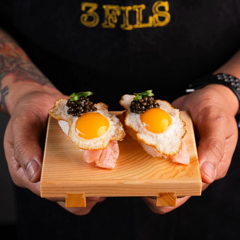 TAMAGOTORO NIGIRI + CAVIAR