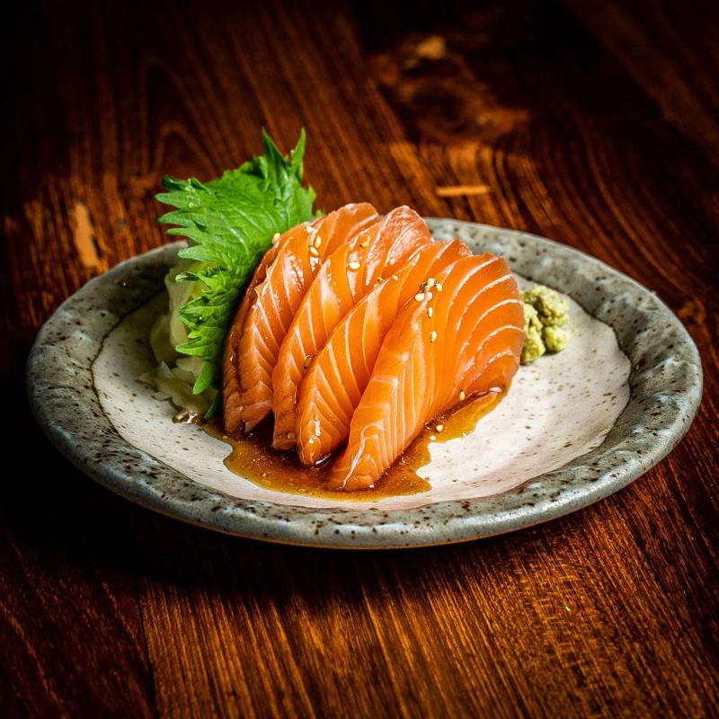 SALMON SASHIMI