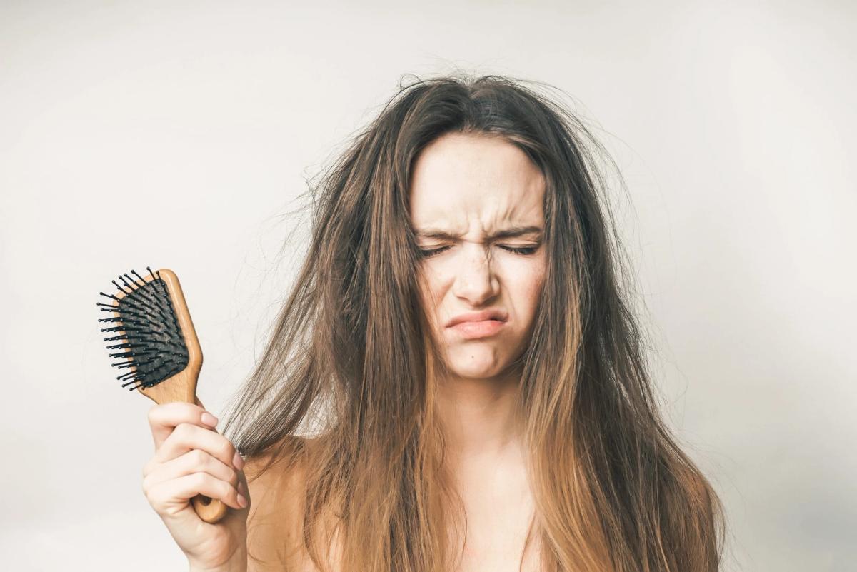 Rụng tóc tuổi dậy thì 