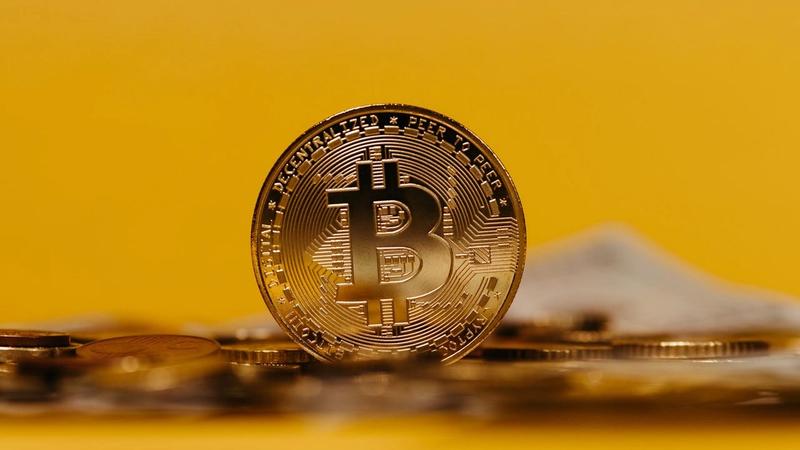 Using Crypto and blockchain in International Trade and Ecommerce