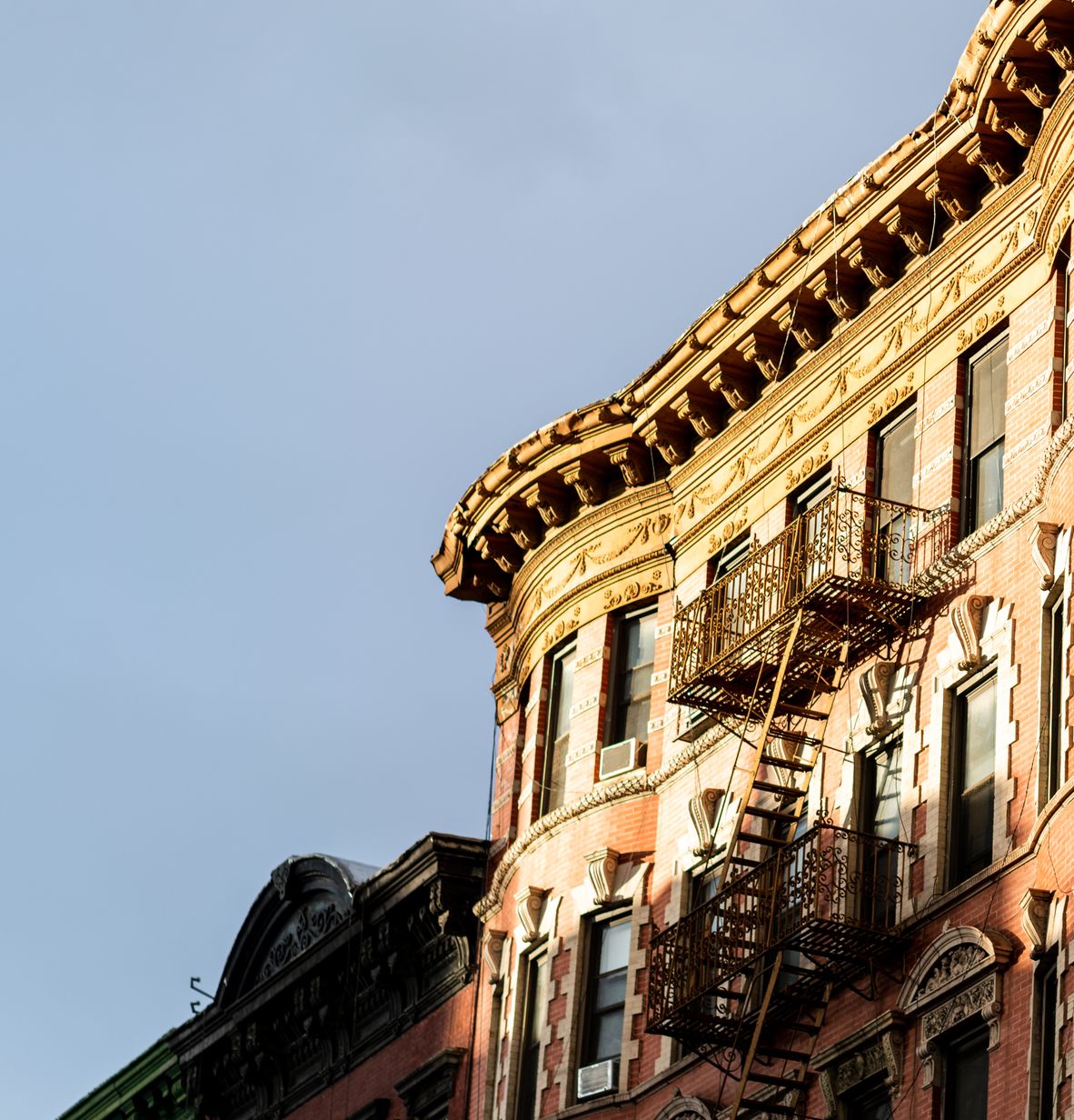 A close up of an east-coast style apartment block