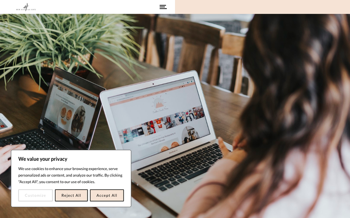 Her Hashtag Life - Product Photography Studio