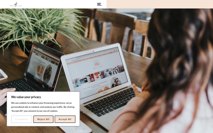 Her Hashtag Life - Product Photography Studio