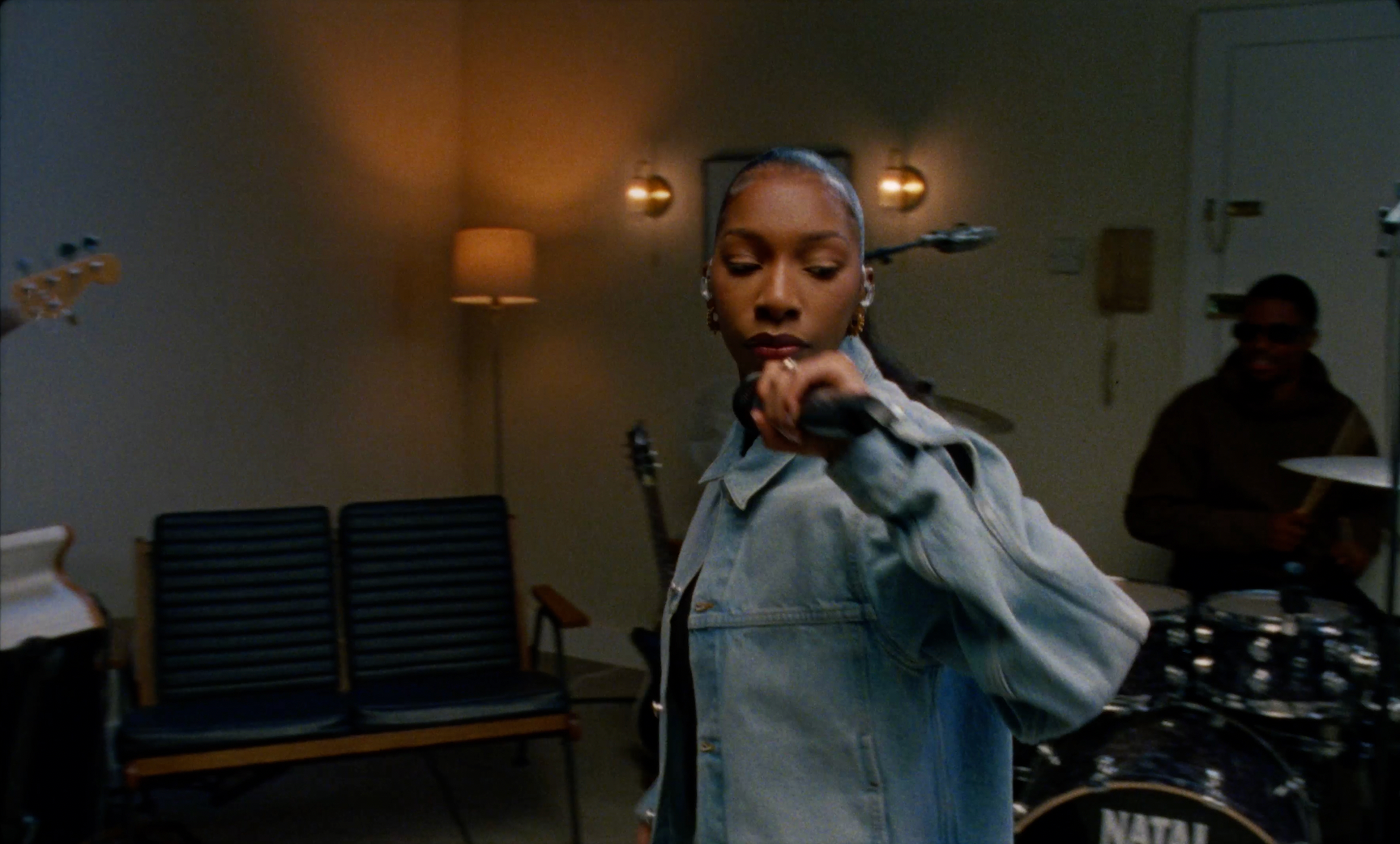 Still from Don't Cry (Live) by Nia Smith