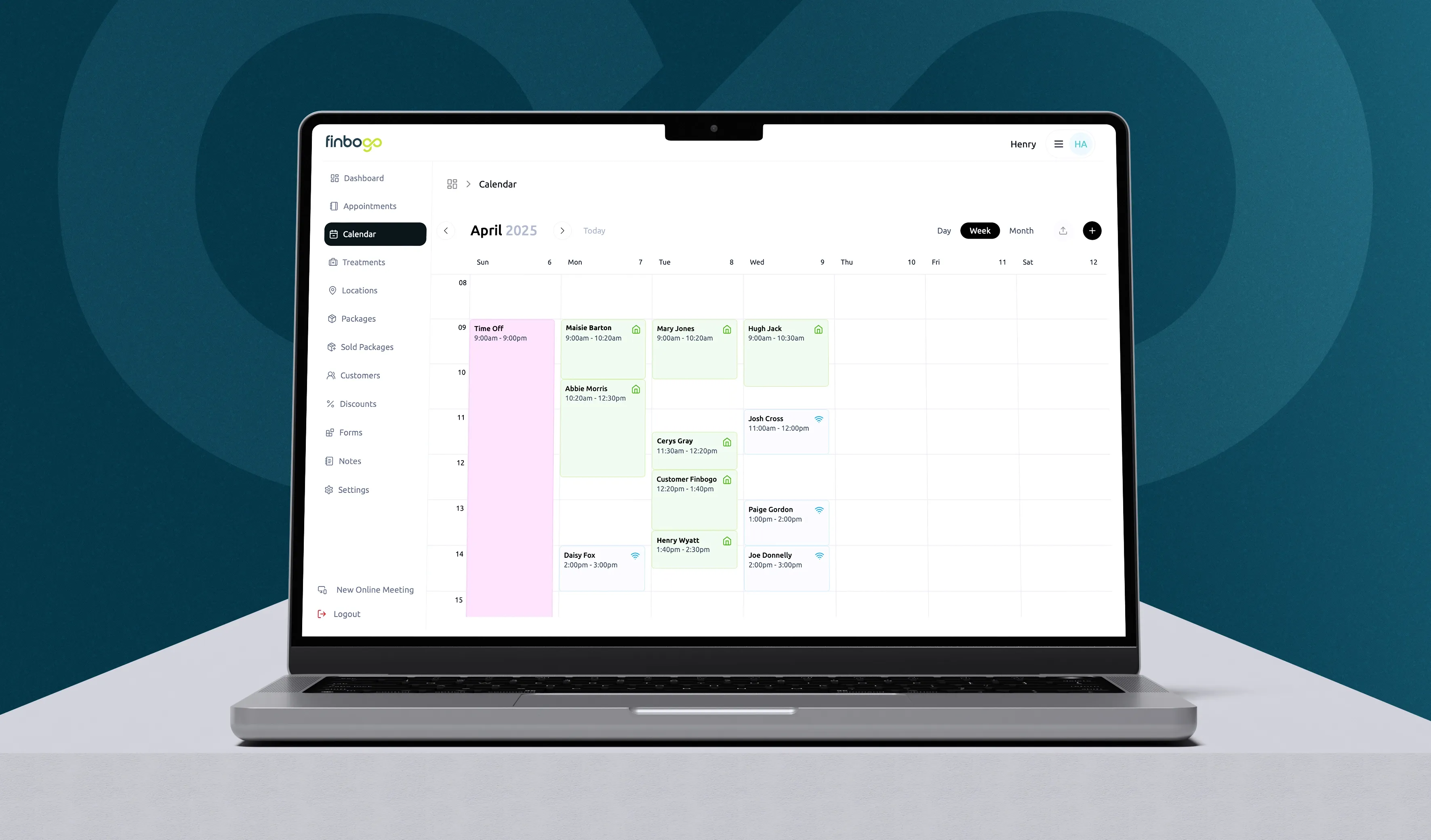 Laptop-on-finbogo-background