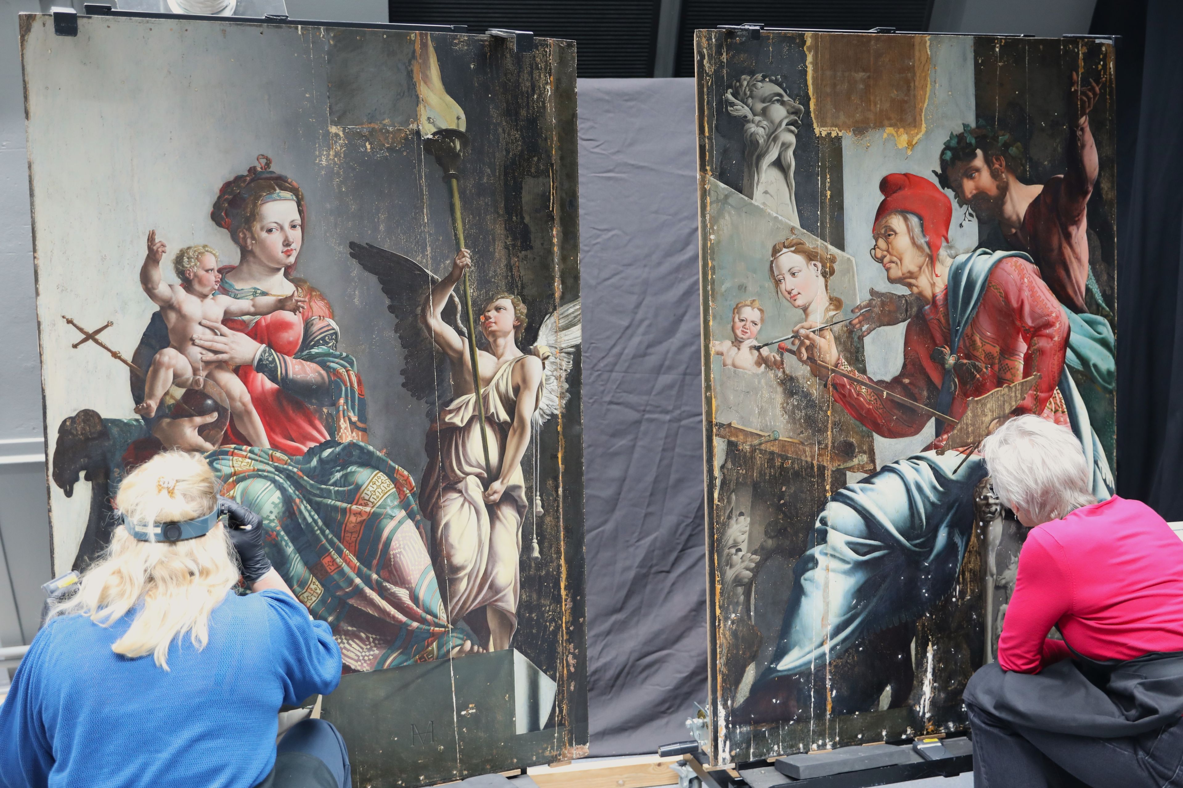 Frans Hals Museum restorers at work on 'De heilige Lucas schildert de Madonna'.