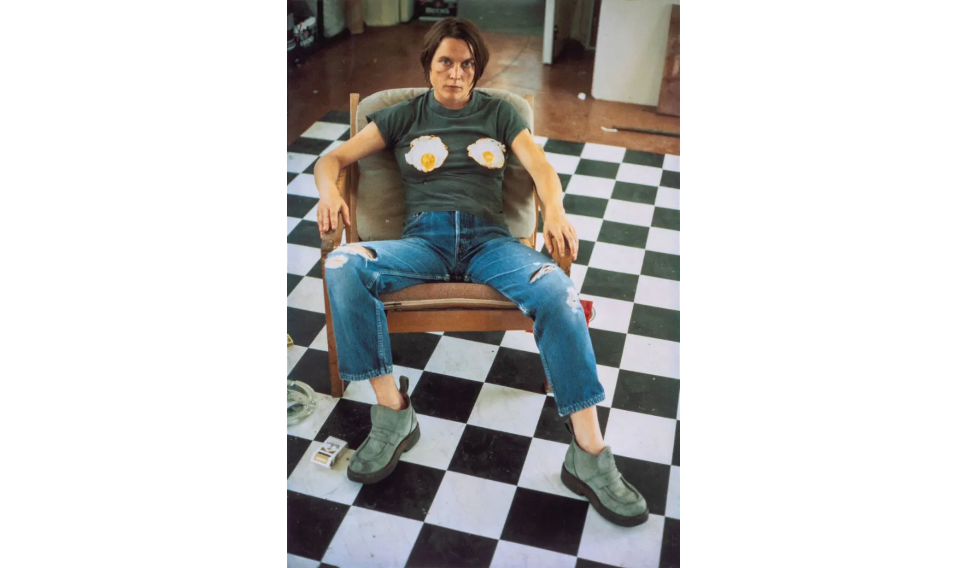 Sarah Lucas met Self Portrait with Fried Eggs