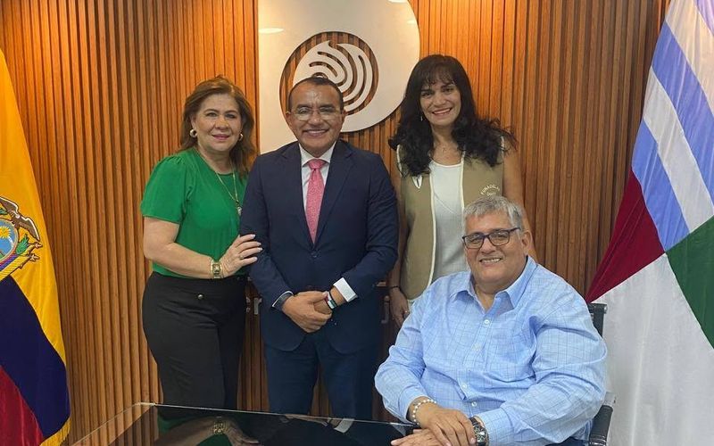 Centro de Atención, Formación e Investigación para el Adulto Mayor
