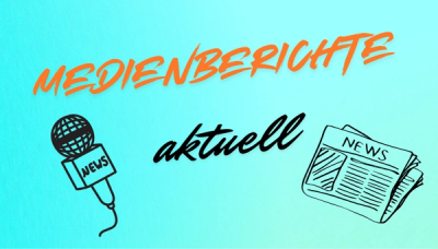 Mikrofon und Zeitung die auf News in den Medien hinweisen