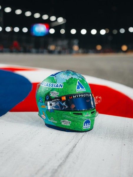 ALEX ALBON AUCTIONS SPECIAL EDITION 2025 SIGNED SINGAPORE F1® HELMET TO RAISE MONEY FOR UNICEF