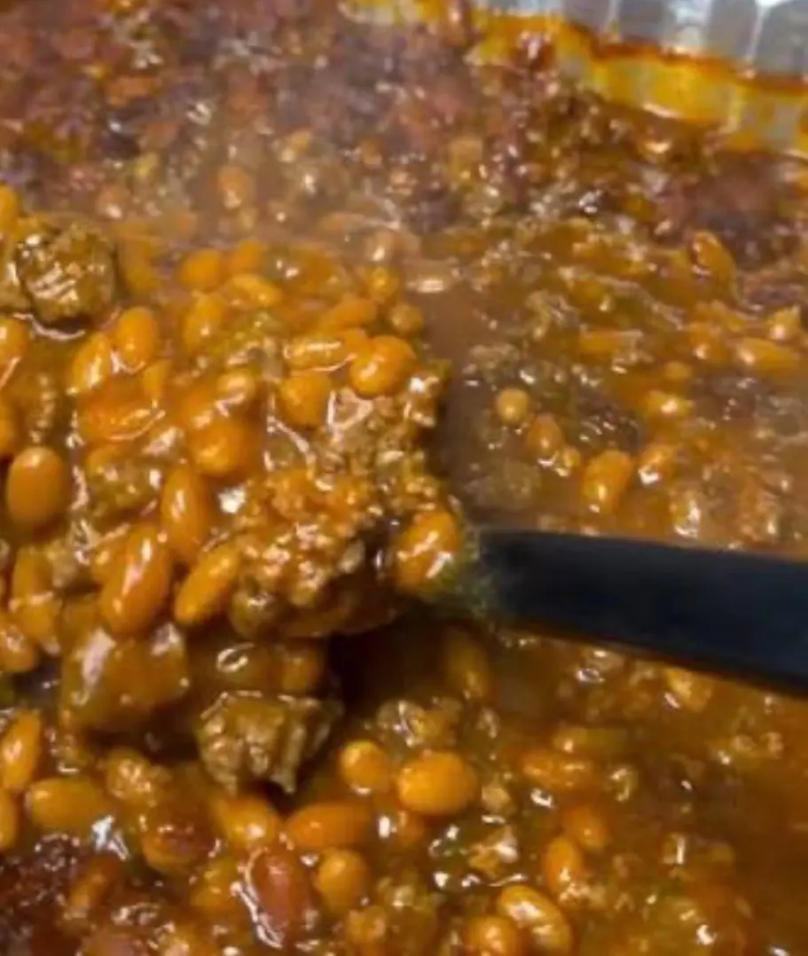 Half Pint Baked Beans with Hot Sausage