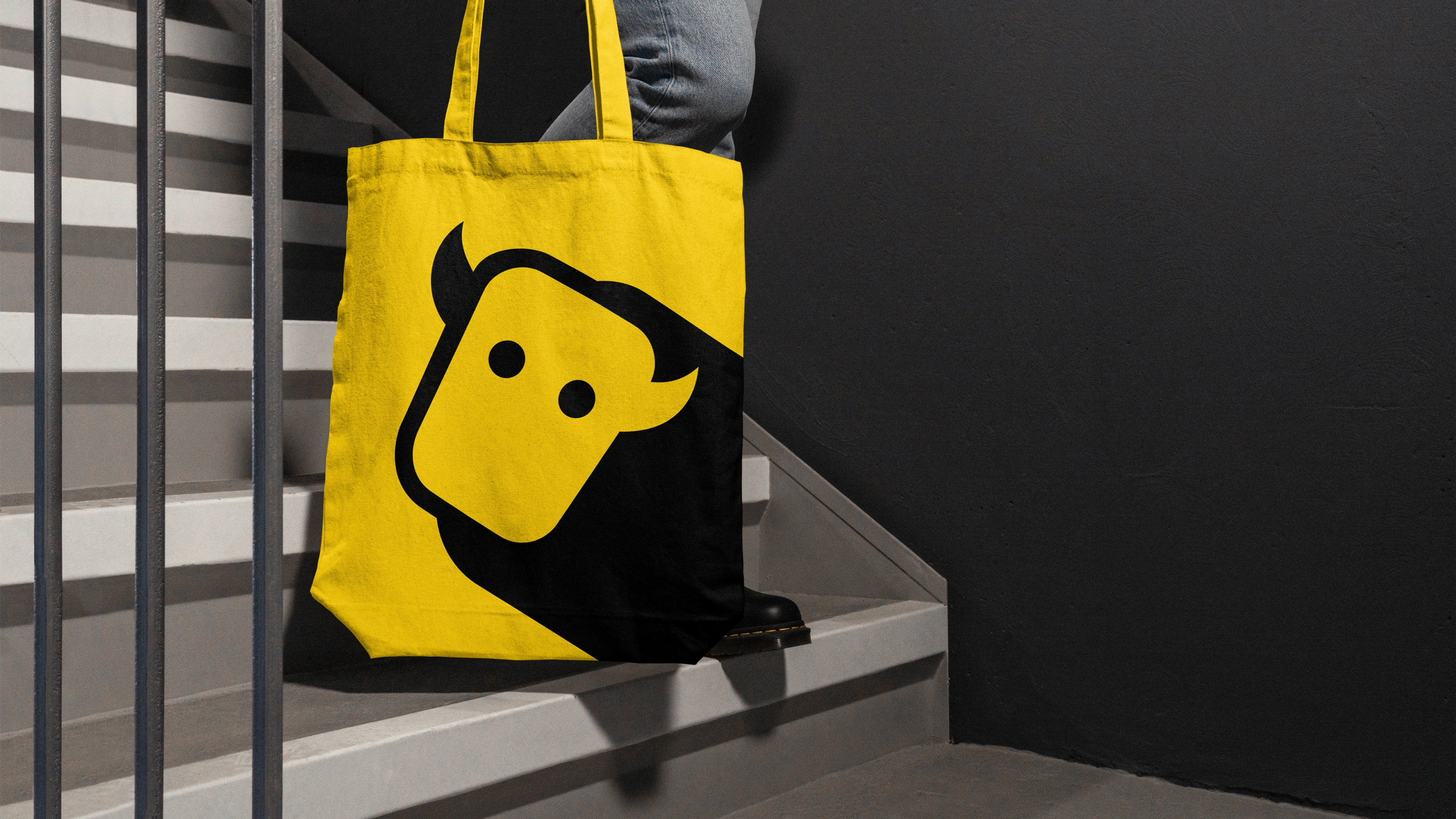 YakChat branded tote bag