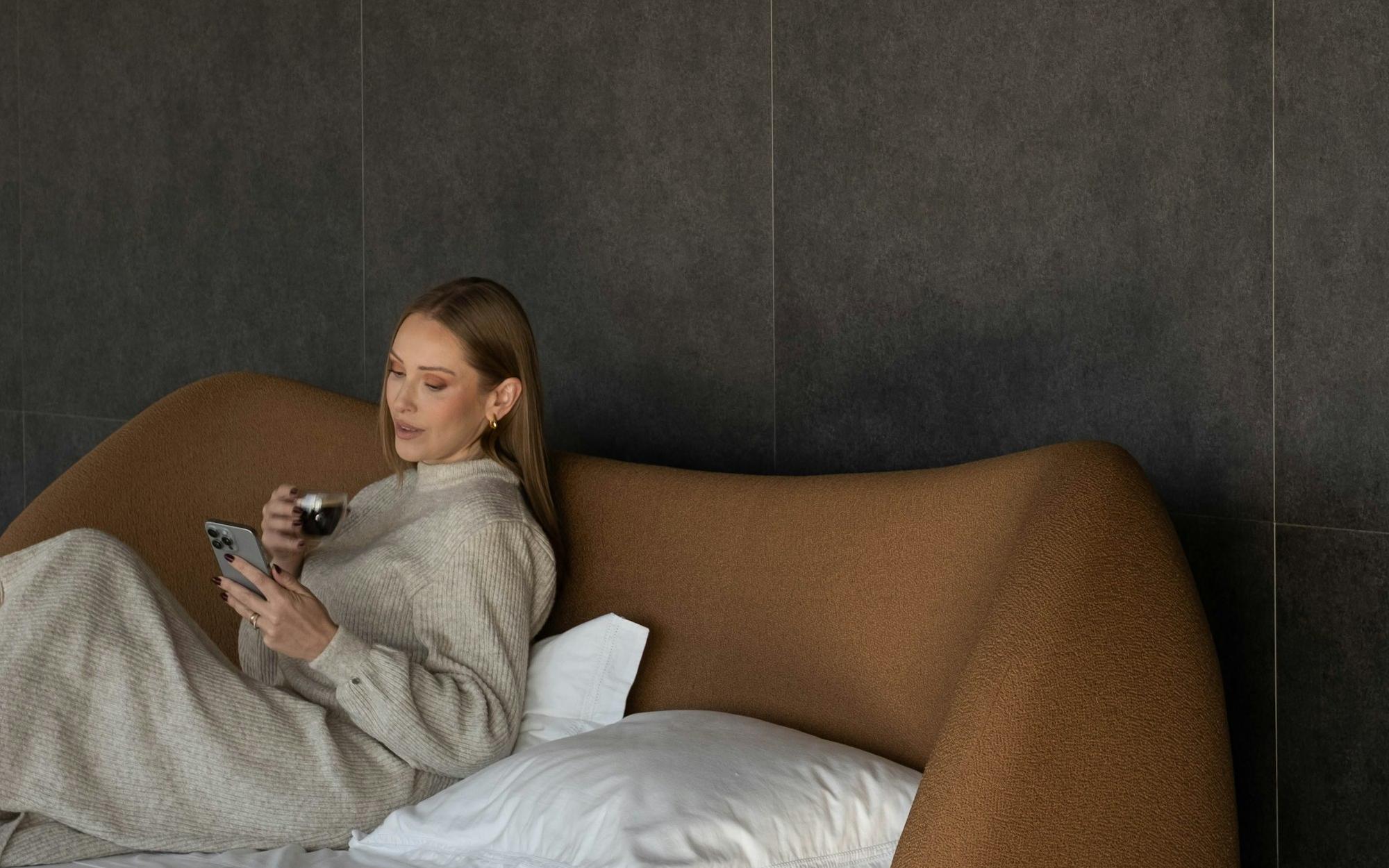 ChatGPT and Therapy: Should You Tell Your Therapist?