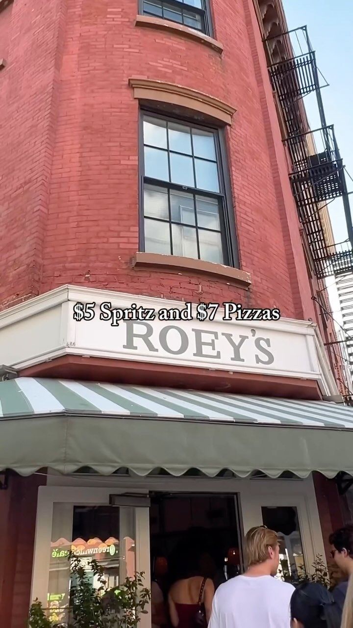 Roey's: Cheapest Happy Hour in NYC