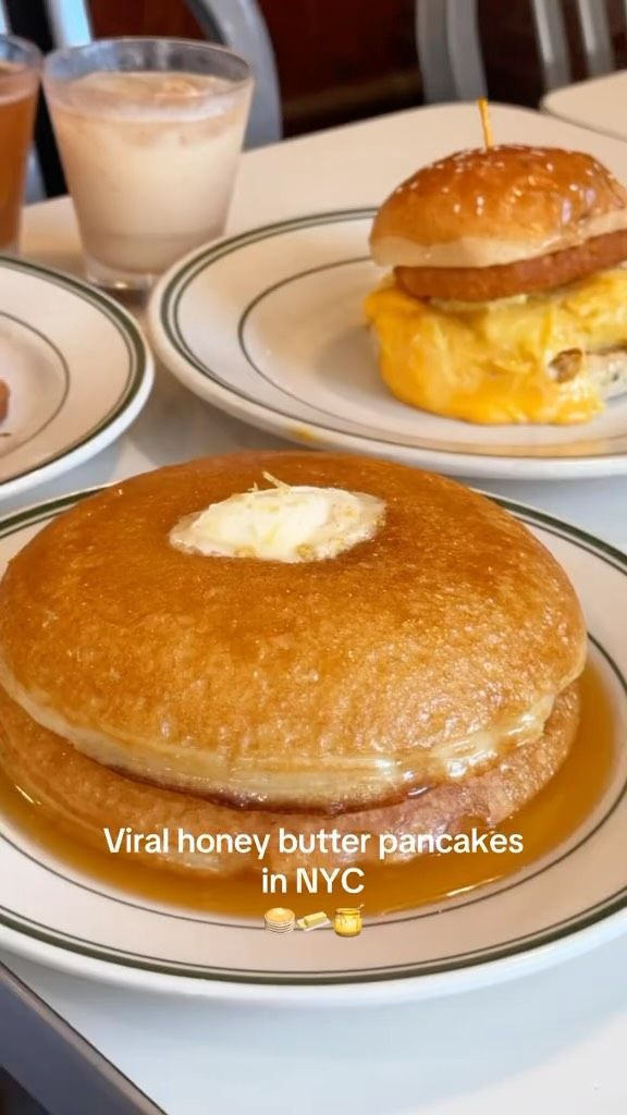 Golden Diner: Viral Honey Butter Pancakes in NYC