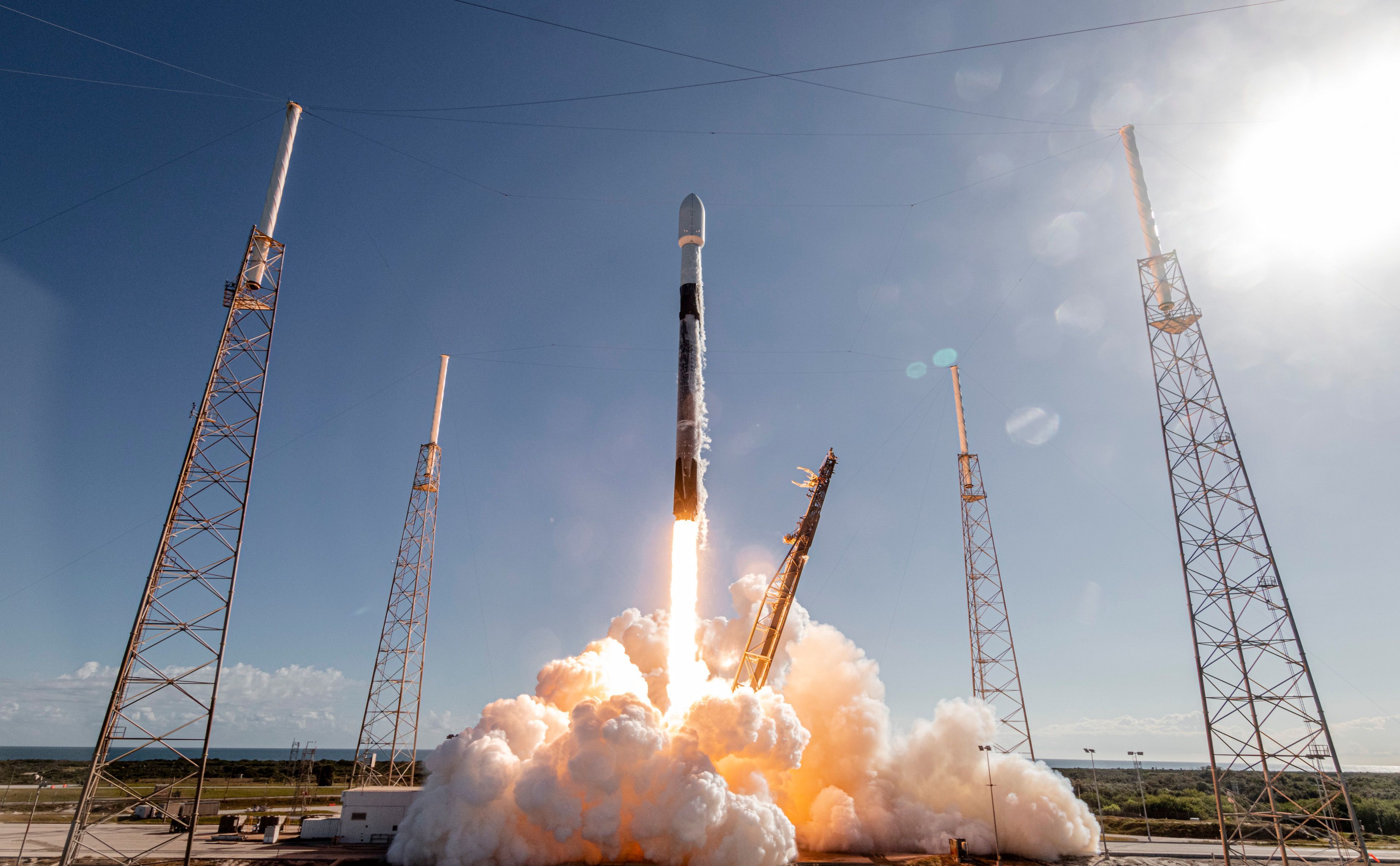 Transporter_20220113-SLC-40_WEST_TOWER_2022_01_13_IMG_2706