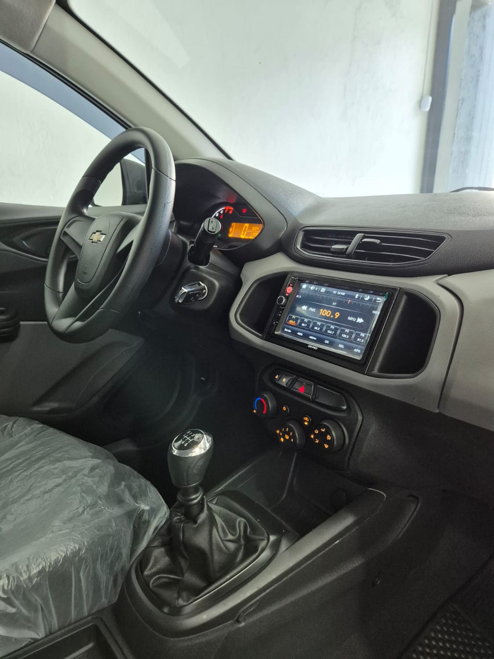 CHEVROLET ONIX 1.0 JOY FLEX — foto 13 de 15