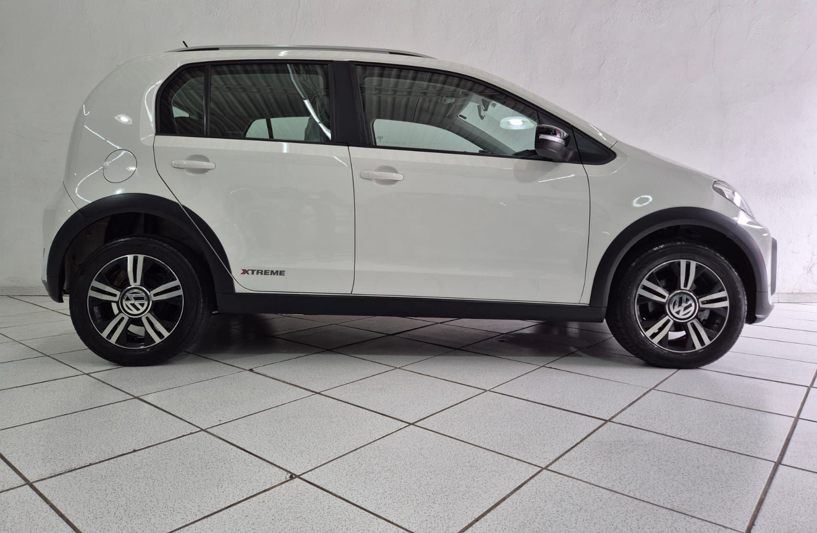Volkswagem UP! XTREME 1.0 TSI 170 — foto 7 de 10