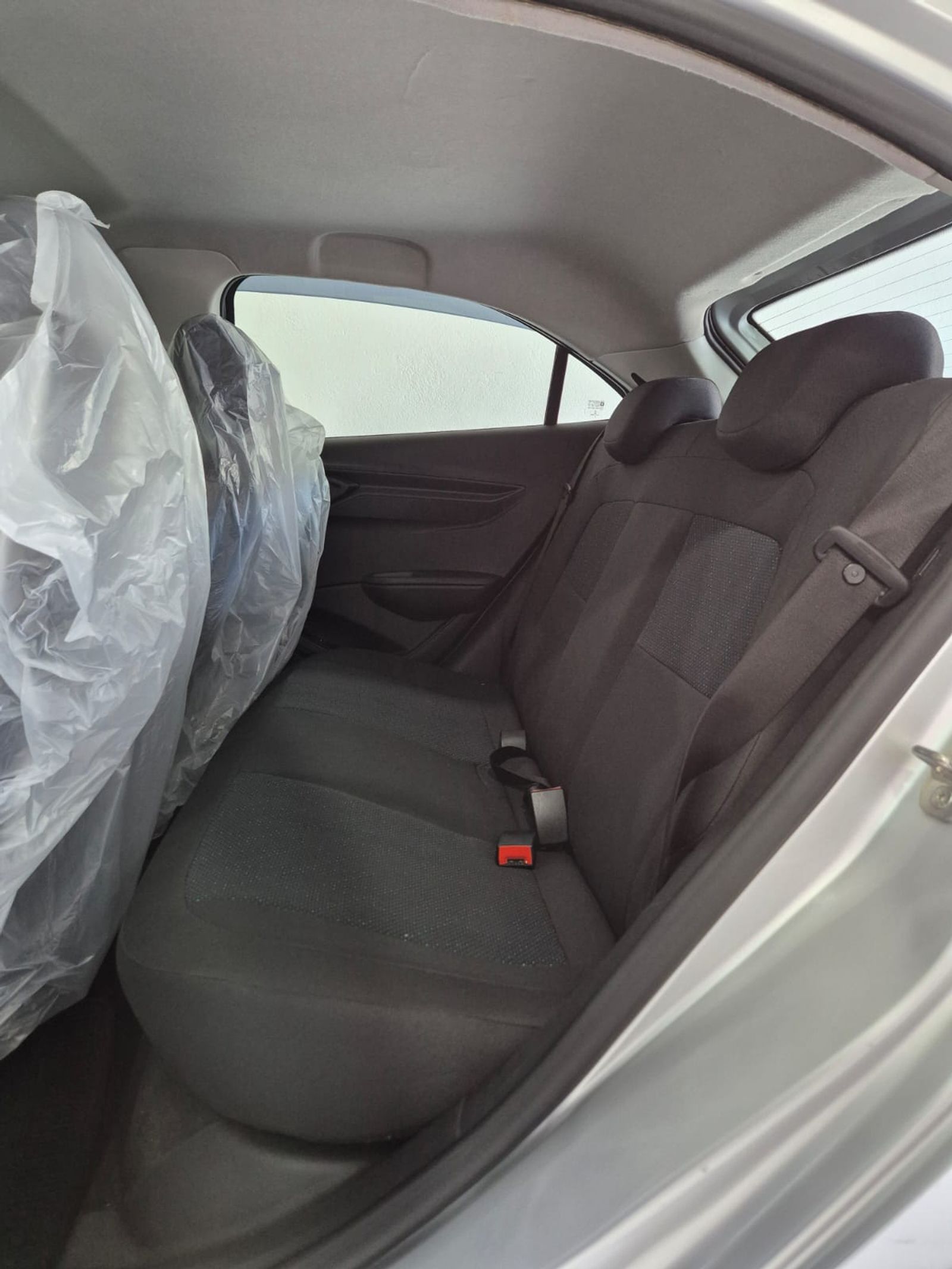 CHEVROLET ONIX 1.0 JOY FLEX — foto 4 de 15