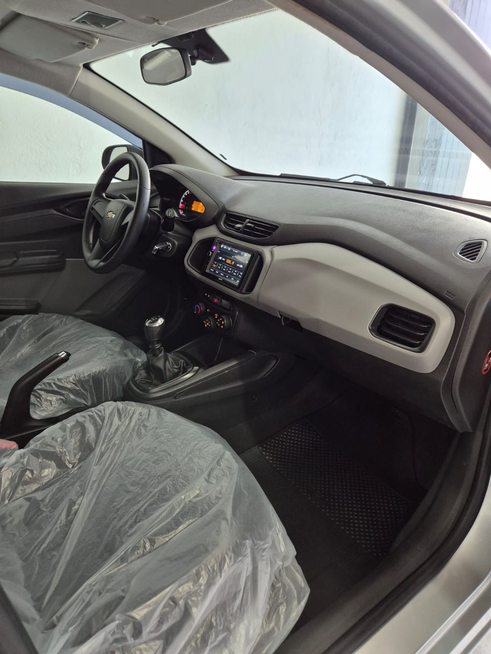 CHEVROLET ONIX 1.0 JOY FLEX — foto 3 de 15