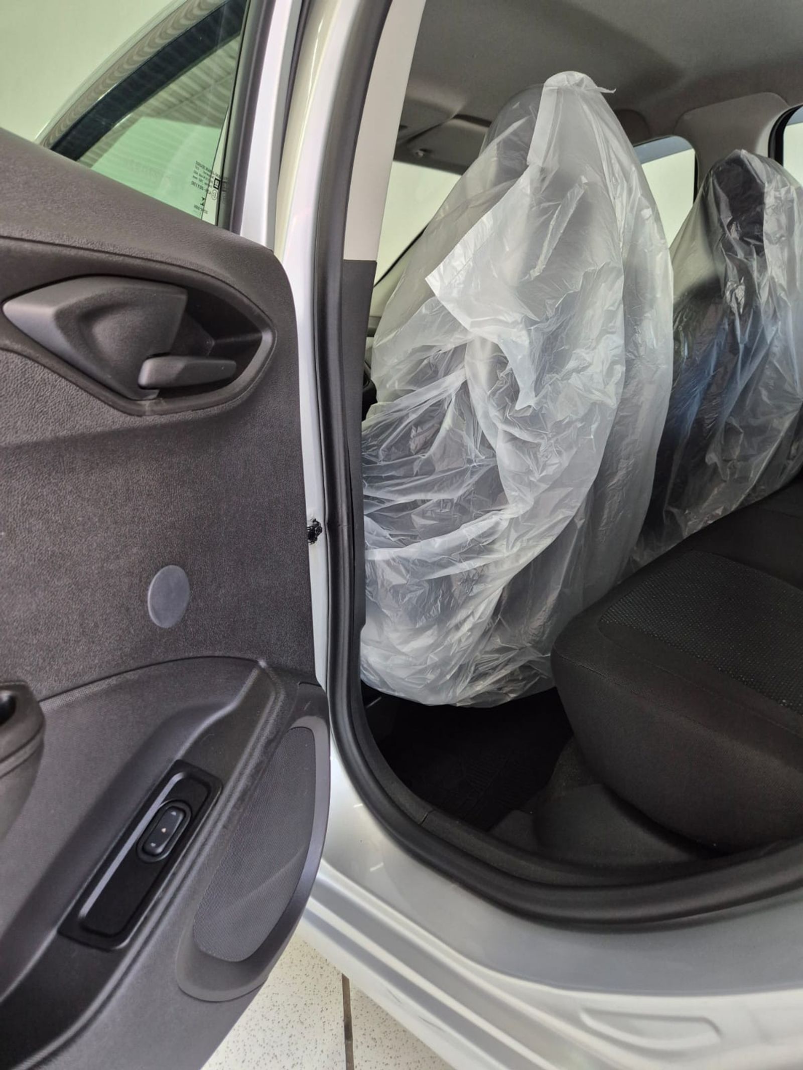 CHEVROLET ONIX 1.0 JOY FLEX — foto 6 de 15