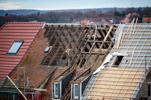 How the Woodlands Roof Replacement Helps Restore Roof Protection