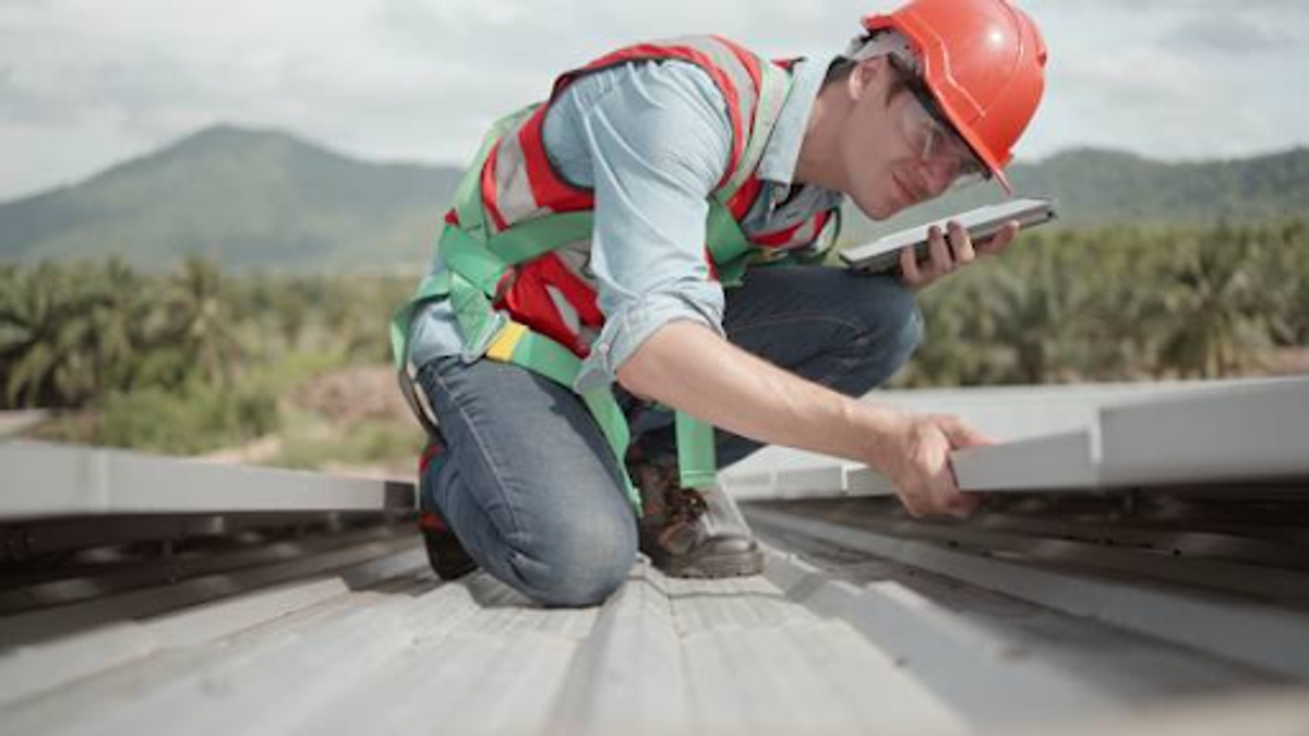 What Are The Benefits Of Choosing Roof Repair Service Experts In Houston?