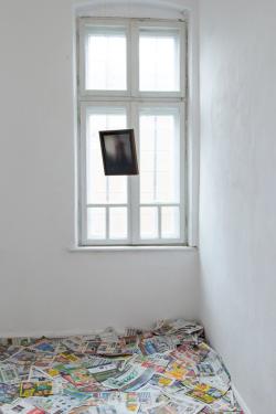 Missing alternative text