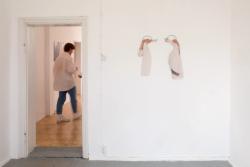 Missing alternative text