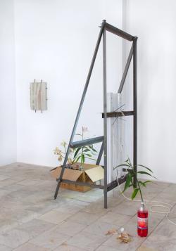 Missing alternative text