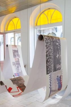 Missing alternative text