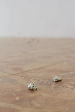 Missing alternative text